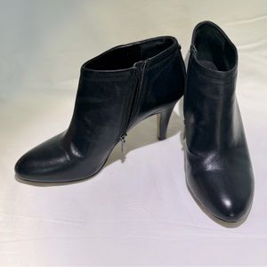 Vince Camuto Heeled Leather boots